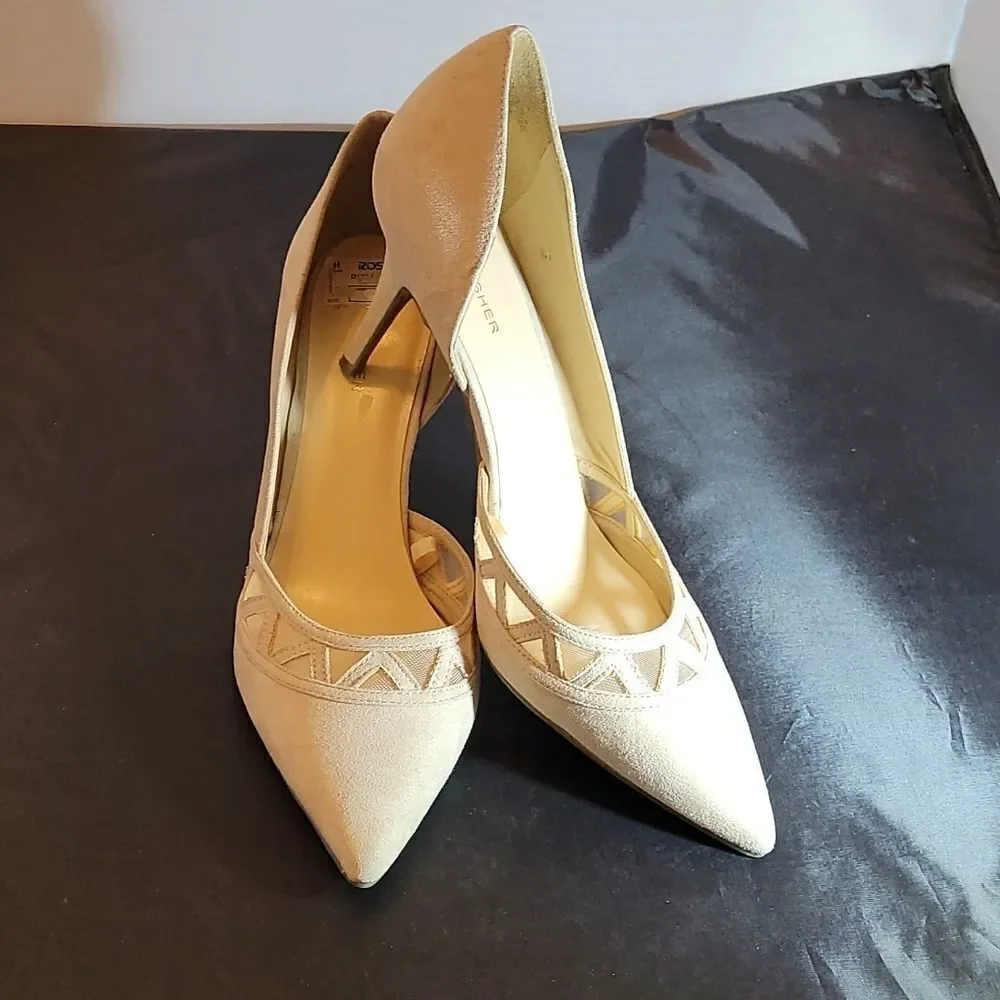 BRAND NEW MARC FISHER D'ORSAY LOW HEEL WOMEN'S PUMP
